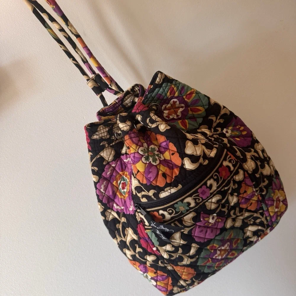 Retired VERA BRADLEY SUZANI Black Multicolored Floral Quilt Bucket Backpack Bag